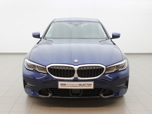 Fotos de BMW Serie 3 318d color Azul. Año 2019. 110KW(150CV). Diésel. En concesionario Augusta Aragon S.A. de Zaragoza