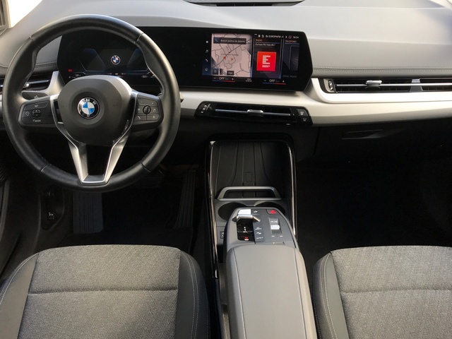 BMW Serie 2 218d Active Tourer color Gris. Año 2022. 110KW(150CV). Diésel. En concesionario Celtamotor Vigo  de Pontevedra