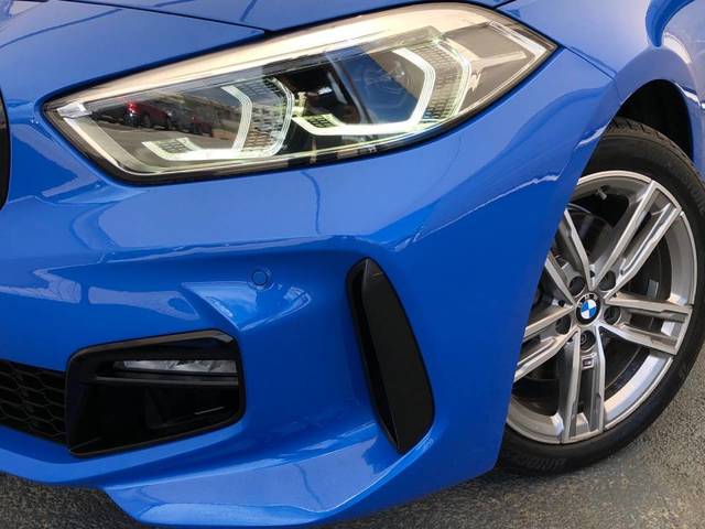BMW Serie 1 118i color Azul. Año 2022. 103KW(140CV). Gasolina. En concesionario Proa Premium Palma de Baleares