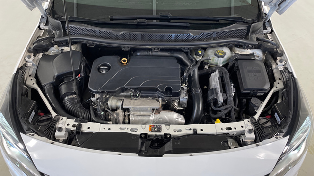 Opel Astra 1.4 Turbo - 15