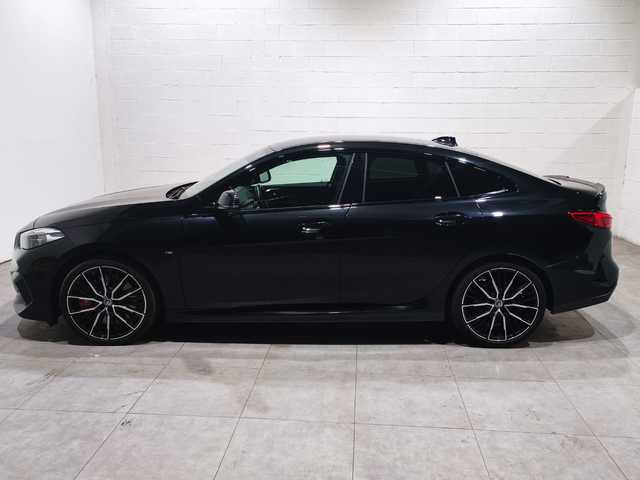 BMW Serie 2 218d Gran Coupe color Negro. Año 2022. 110KW(150CV). Diésel. En concesionario MOTOR MUNICH S.A.U  - Terrassa de Barcelona