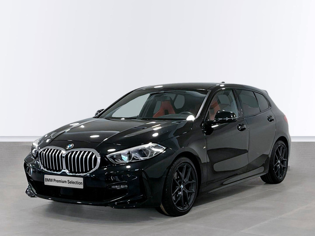 BMW Serie 1 118d color Negro. Año 2020. 110KW(150CV). Diésel. En concesionario Engasa S.A. de Valencia