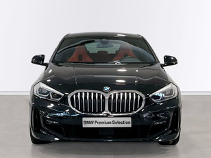 Fotos de BMW Serie 1 118d color Negro. Año 2020. 110KW(150CV). Diésel. En concesionario Engasa S.A. de Valencia
