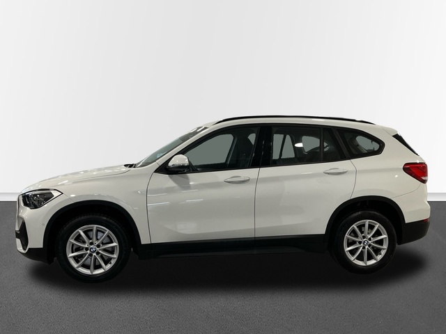 BMW X1 sDrive20d color Blanco. Año 2021. 140KW(190CV). Diésel. En concesionario Engasa S.A. de Valencia