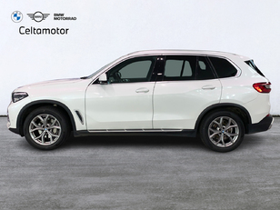 Fotos de BMW X5 xDrive30d color Blanco. Año 2019. 195KW(265CV). Diésel. En concesionario Celtamotor Lalín de Pontevedra