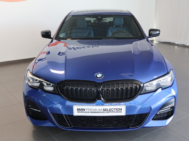 BMW Serie 3 320d color Azul. Año 2021. 140KW(190CV). Diésel. En concesionario Pruna Motor de Barcelona