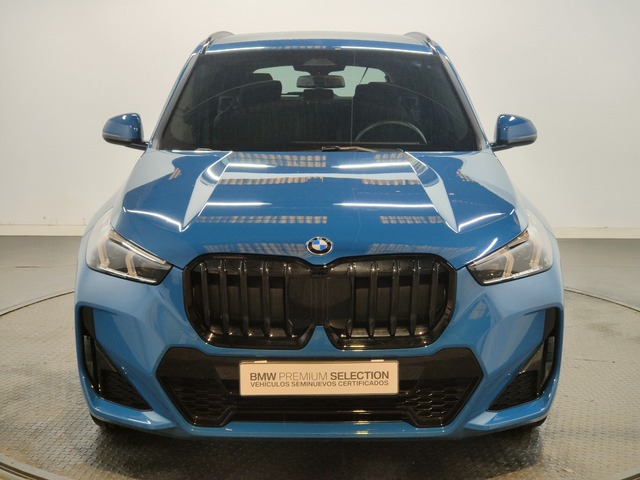 BMW X1 sDrive18d color Azul. Año 2023. 110KW(150CV). Diésel. En concesionario Proa Premium Palma de Baleares