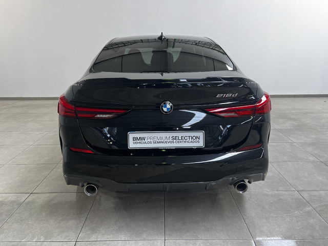 BMW Serie 2 218d Gran Coupe color Negro. Año 2022. 110KW(150CV). Diésel. En concesionario Movitransa Cars Jerez de Cádiz