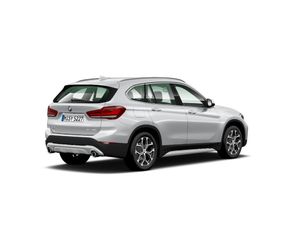 Fotos de BMW X1 sDrive18d color Gris Plata. Año 2020. 110KW(150CV). Diésel. En concesionario Movil Begar Alcoy de Alicante