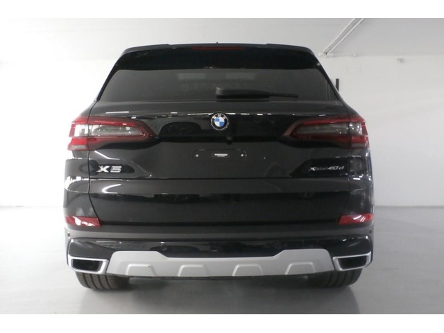 BMW X5 xDrive40d color Negro. Año 2023. 250KW(340CV). Diésel. En concesionario Lurauto - Gipuzkoa de Guipuzcoa
