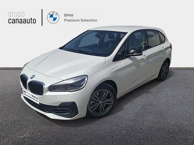 BMW Serie 2 225xe iPerformance Active Tourer color Blanco. Año 2020. 165KW(224CV). Híbrido Electro/Gasolina. En concesionario CANAAUTO - LA OROTAVA de Sta. C. Tenerife