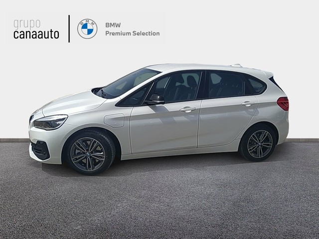 BMW Serie 2 225xe iPerformance Active Tourer color Blanco. Año 2020. 165KW(224CV). Híbrido Electro/Gasolina. En concesionario CANAAUTO - LA OROTAVA de Sta. C. Tenerife