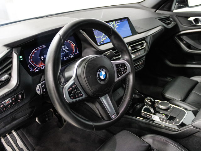 BMW Serie 2 218i Gran Coupe color Gris. Año 2022. 103KW(140CV). Gasolina. En concesionario Barcelona Premium -- GRAN VIA de Barcelona