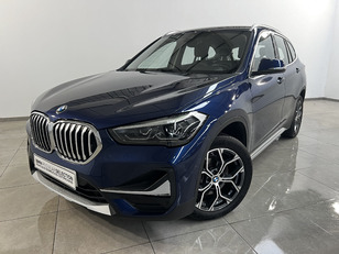 Fotos de BMW X1 sDrive18d color Azul. Año 2020. 110KW(150CV). Diésel. En concesionario Movitransa Cars Jerez de Cádiz