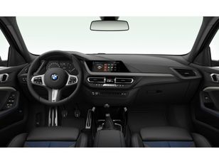 Fotos de BMW Serie 1 118i color Gris. Año 2021. 103KW(140CV). Gasolina. En concesionario Ceres Motor S.L. de Cáceres