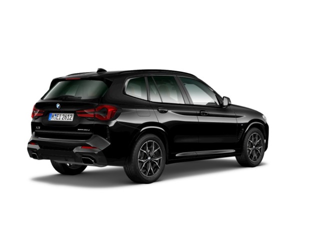 BMW X3 xDrive20d color Negro. Año 2023. 140KW(190CV). Diésel. En concesionario Movilnorte El Plantio de Madrid