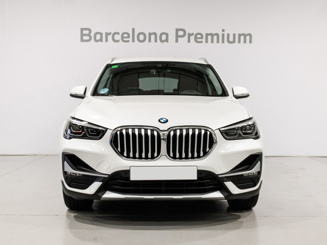 BMW X1 sDrive18d color Blanco. Año 2019. 110KW(150CV). Diésel. En concesionario Barcelona Premium -- GRAN VIA de Barcelona