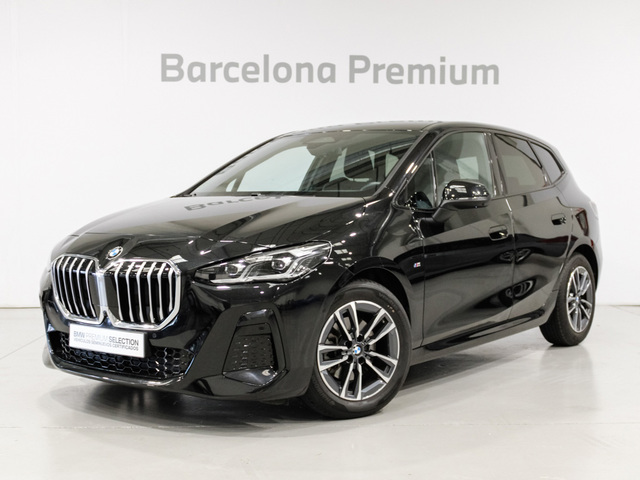 BMW Serie 2 218d Active Tourer color Negro. Año 2023. 110KW(150CV). Diésel. En concesionario Barcelona Premium -- GRAN VIA de Barcelona