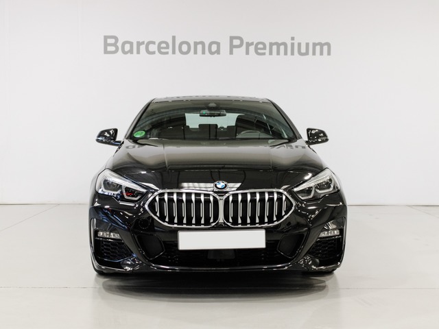 BMW Serie 2 218d Gran Coupe color Negro. Año 2023. 110KW(150CV). Diésel. En concesionario Barcelona Premium -- GRAN VIA de Barcelona