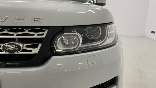 Land Rover Range Rover Sport 3.0 TDV6 - 22