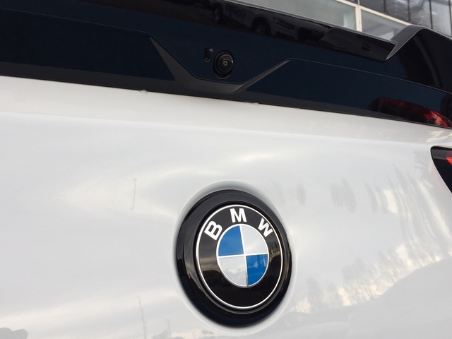 BMW X2 sDrive18d color Blanco. Año 2024. 110KW(150CV). Diésel. En concesionario Grünblau Motor (Bmw y Mini) de Cantabria