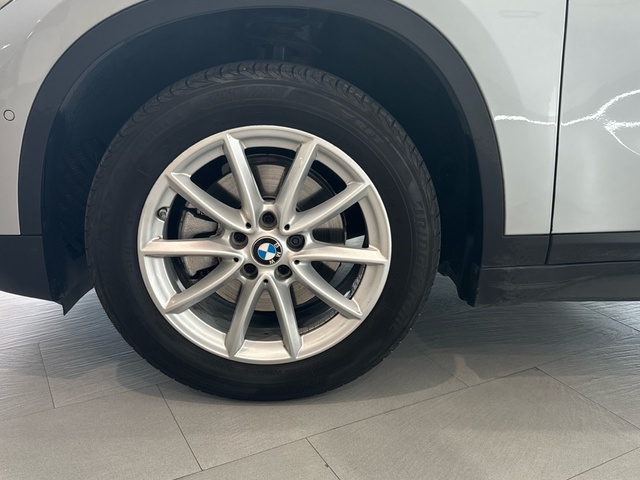 BMW X1 sDrive18i color Gris Plata. Año 2018. 103KW(140CV). Gasolina. En concesionario Motor Gorbea de Álava