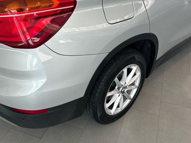 BMW X1 sDrive18i color Gris Plata. Año 2018. 103KW(140CV). Gasolina. En concesionario Motor Gorbea de Álava