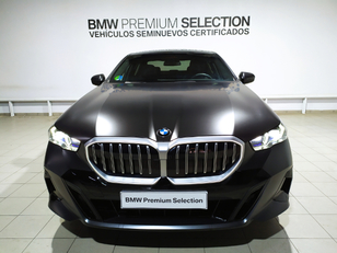 Fotos de BMW Serie 5 520d color Gris. Año 2023. 145KW(197CV). Diésel. En concesionario Hispamovil Elche de Alicante