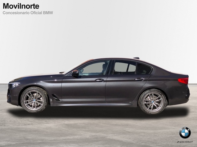 BMW Serie 5 520d color Gris. Año 2021. 140KW(190CV). Diésel. En concesionario Movilnorte El Plantio de Madrid