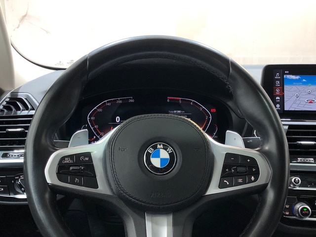 BMW X4 xDrive20d color Negro. Año 2020. 140KW(190CV). Diésel. En concesionario Movilnorte El Carralero de Madrid