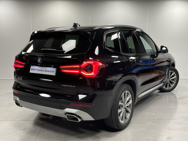 BMW X3 xDrive20d color Negro. Año 2023. 140KW(190CV). Diésel. En concesionario Maberauto de Castellón