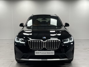 Fotos de BMW X3 xDrive20d color Negro. Año 2023. 140KW(190CV). Diésel. En concesionario Maberauto de Castellón