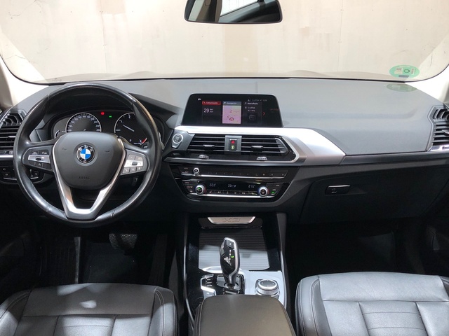 BMW X3 xDrive20d color Gris. Año 2020. 140KW(190CV). Diésel. En concesionario Movilnorte El Carralero de Madrid