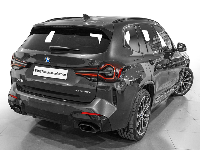 BMW X3 xDrive30d color Gris. Año 2023. 210KW(286CV). Diésel. En concesionario Caetano Cuzco, Salvatierra de Madrid