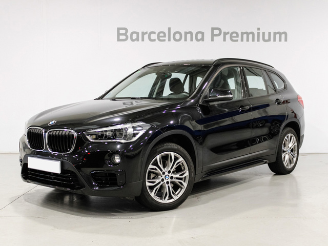 BMW X1 sDrive18i color Negro. Año 2019. 103KW(140CV). Gasolina. En concesionario Barcelona Premium -- GRAN VIA de Barcelona