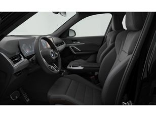 Fotos de BMW X1 sDrive18i color Negro. Año 2024. 100KW(136CV). Gasolina. En concesionario Movil Begar Alcoy de Alicante