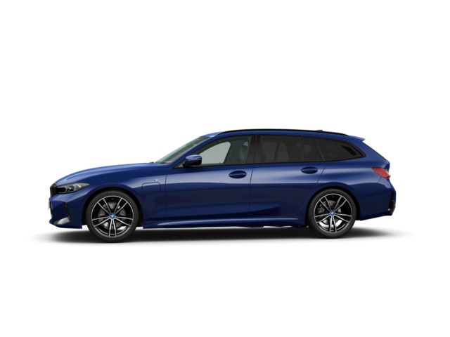 BMW Serie 3 330e Touring color Azul. Año 2023. 215KW(292CV). Híbrido Electro/Gasolina. En concesionario Movilnorte El Plantio de Madrid