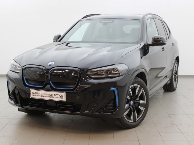 BMW iX3 M Sport color Negro. Año 2024. 210KW(286CV). Eléctrico. En concesionario Augusta Aragon S.A. de Zaragoza