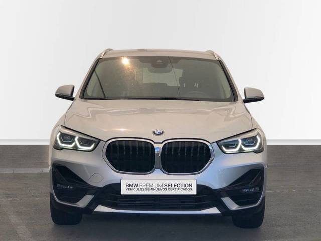BMW X1 xDrive20i color Gris Plata. Año 2020. 141KW(192CV). Gasolina. En concesionario Proa Premium Palma de Baleares