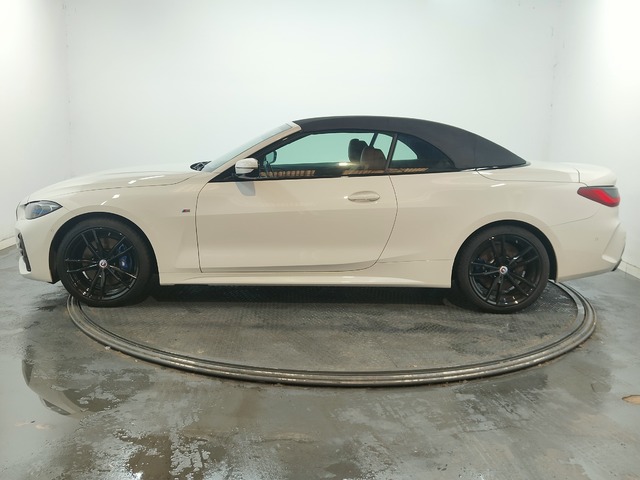 BMW Serie 4 M440i Cabrio color Blanco. Año 2022. 275KW(374CV). Gasolina. En concesionario Proa Premium Palma de Baleares