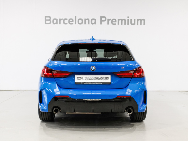BMW Serie 1 118d color Azul. Año 2020. 110KW(150CV). Diésel. En concesionario Barcelona Premium -- GRAN VIA de Barcelona