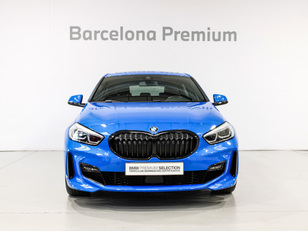 Fotos de BMW Serie 1 118d color Azul. Año 2020. 110KW(150CV). Diésel. En concesionario Barcelona Premium -- GRAN VIA de Barcelona