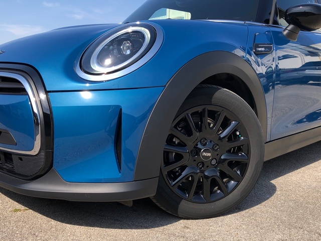 fotoG 5 del MINI MINI 5 Puertas Cooper 100 kW (136 CV) 136cv Gasolina del 2023 en Madrid