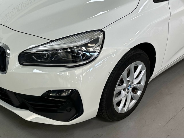 BMW Serie 2 218d Active Tourer color Blanco. Año 2021. 110KW(150CV). Diésel. En concesionario Triocar Gijón (Bmw y Mini) de Asturias