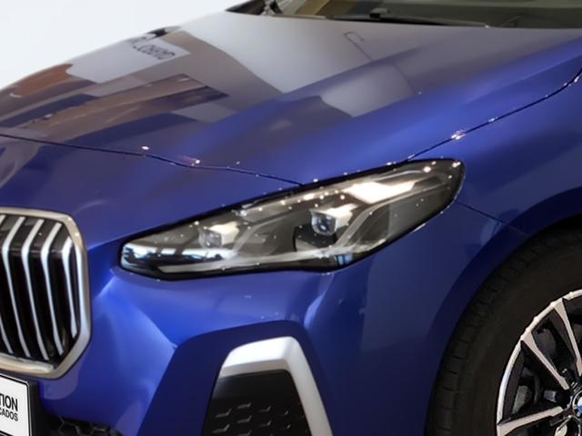 BMW Serie 2 220i Active Tourer color Azul. Año 2022. 125KW(170CV). Gasolina. En concesionario Automotor Premium Velázquez - Málaga de Málaga