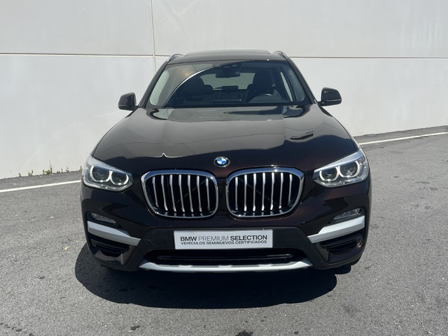 BMW X3 xDrive20d color Marrón. Año 2020. 140KW(190CV). Diésel. En concesionario Novomóvil Oleiros de Coruña