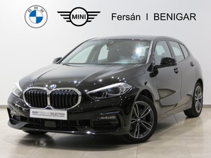 Fotos de BMW Serie 1 118d color Negro. Año 2021. 110KW(150CV). Diésel. En concesionario GANDIA Automoviles Fersan, S.A. de Valencia