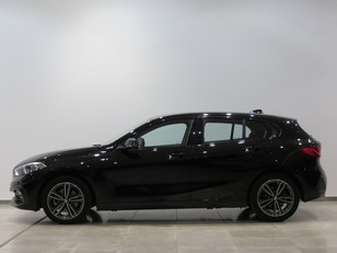 Fotos de BMW Serie 1 118d color Negro. Año 2021. 110KW(150CV). Diésel. En concesionario GANDIA Automoviles Fersan, S.A. de Valencia