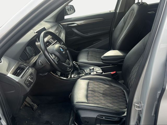 BMW X1 sDrive18d color Gris Plata. Año 2019. 110KW(150CV). Diésel. En concesionario Ilbira Motor | Granada de Granada