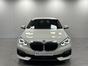 Fotos de BMW Serie 1 118i color Blanco. Año 2020. 103KW(140CV). Gasolina. En concesionario Maberauto de Castellón